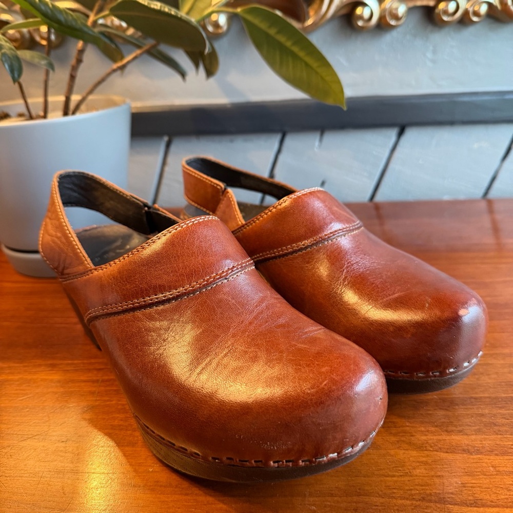 Dansko Brown Leather Women's Mules 38 7.5 8 sling back